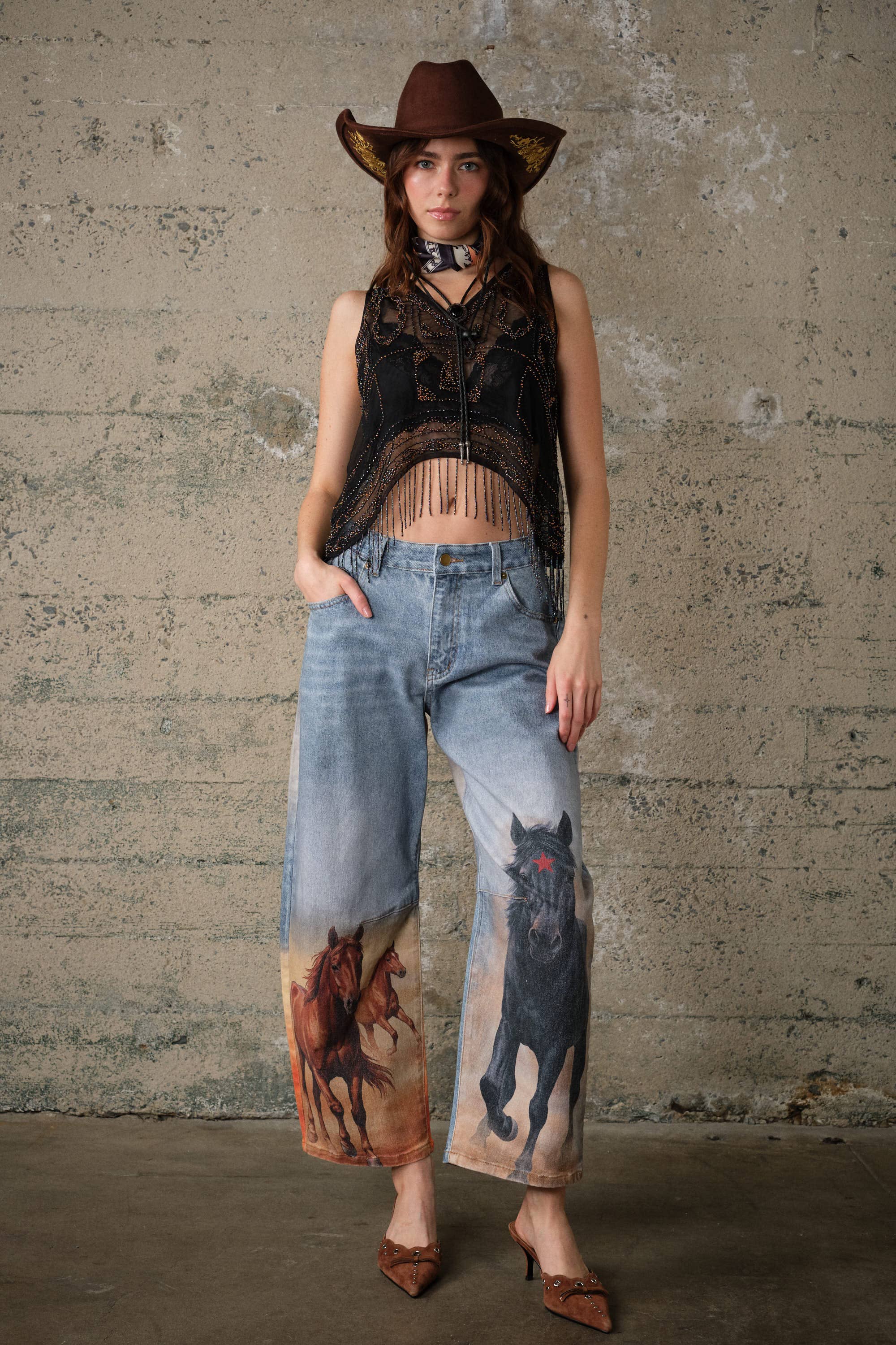 60004P Horse Printed Barrel Leg Denim Pants