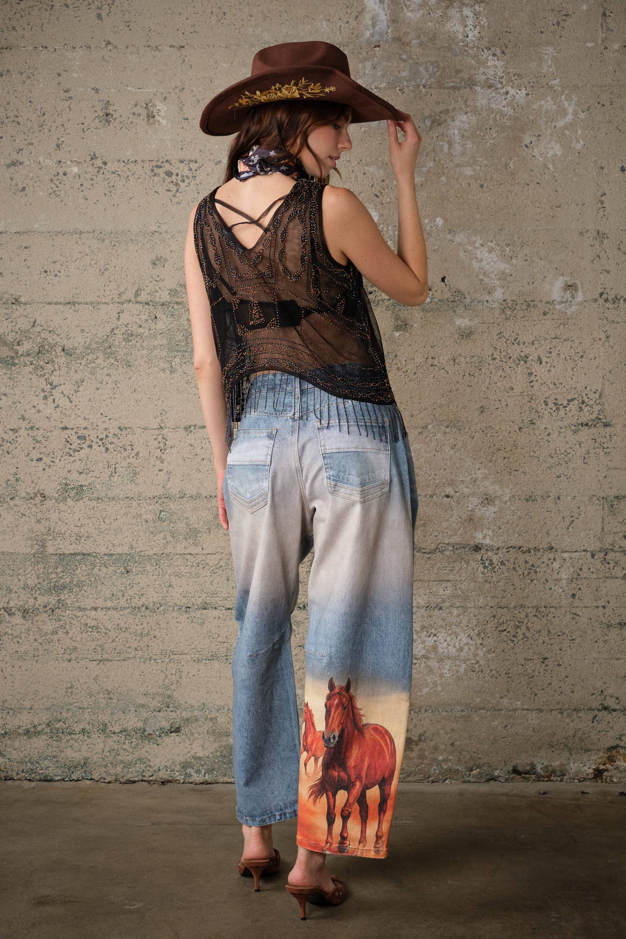 60004P Horse Printed Barrel Leg Denim Pants