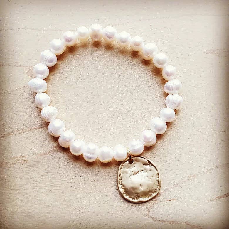 Freshwater Pearl Bracelet with Matte Gold Coin