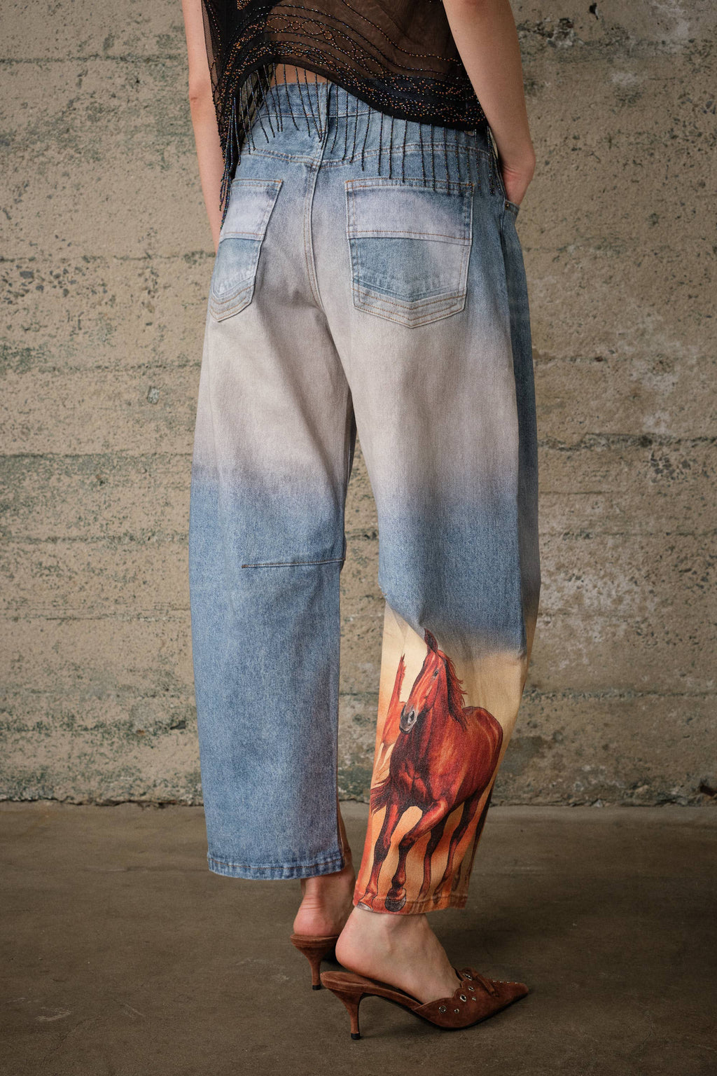 60004P Horse Printed Barrel Leg Denim Pants