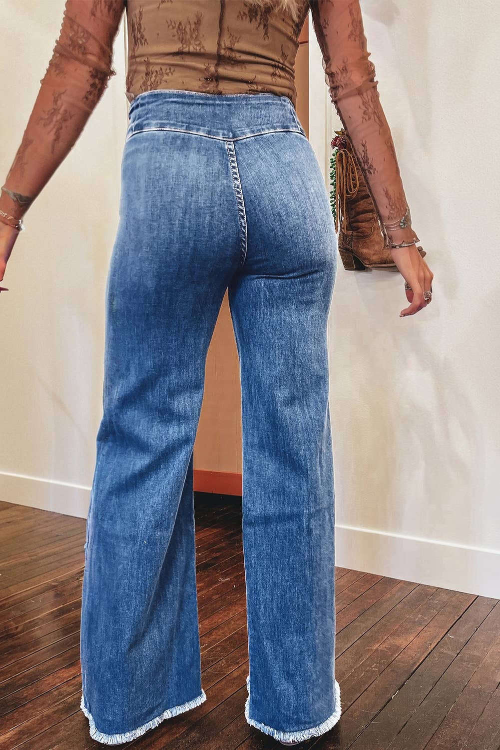 66Western High Waist Button Fly Seamed Raw Hem Flare Jeans