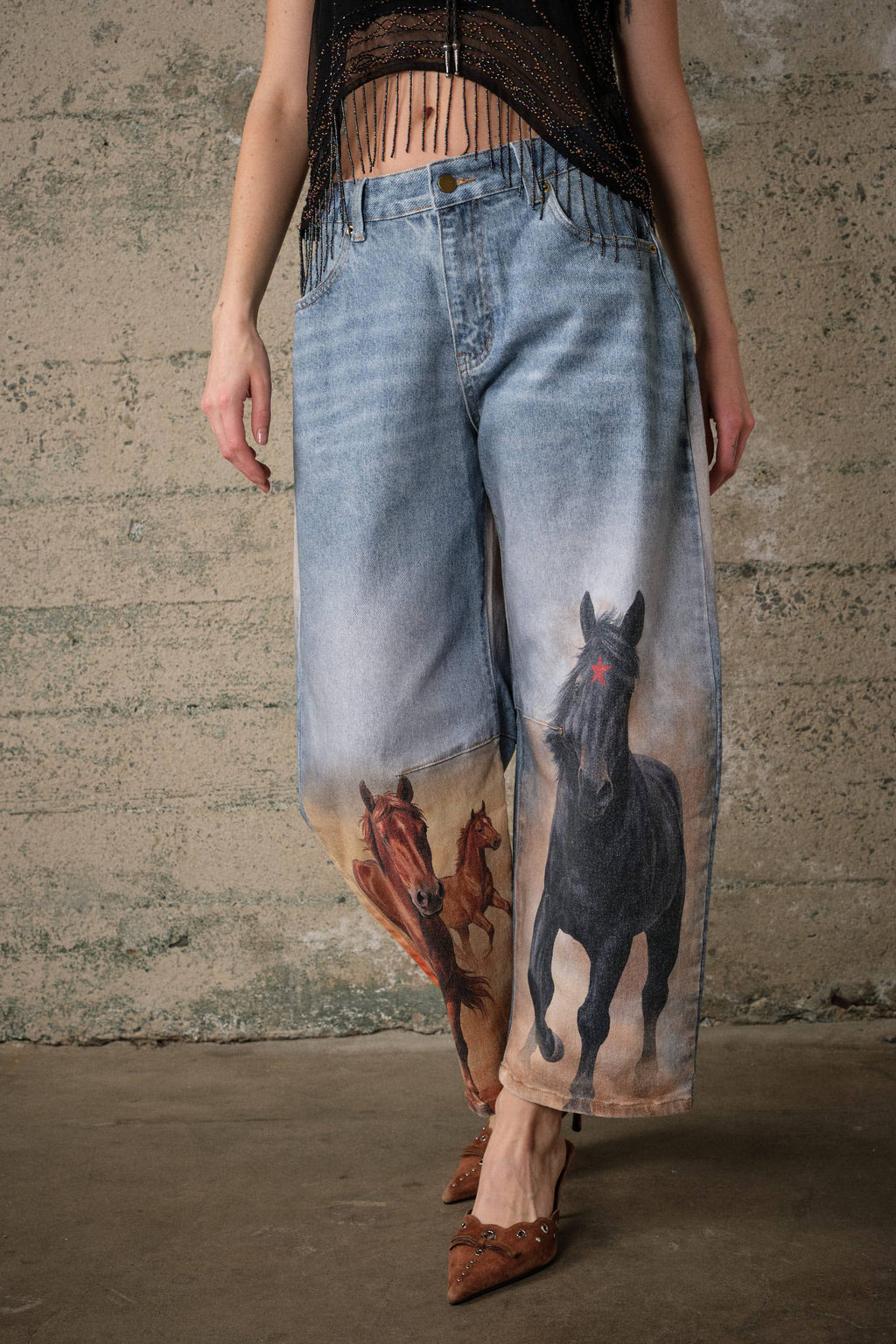 60004P Horse Printed Barrel Leg Denim Pants