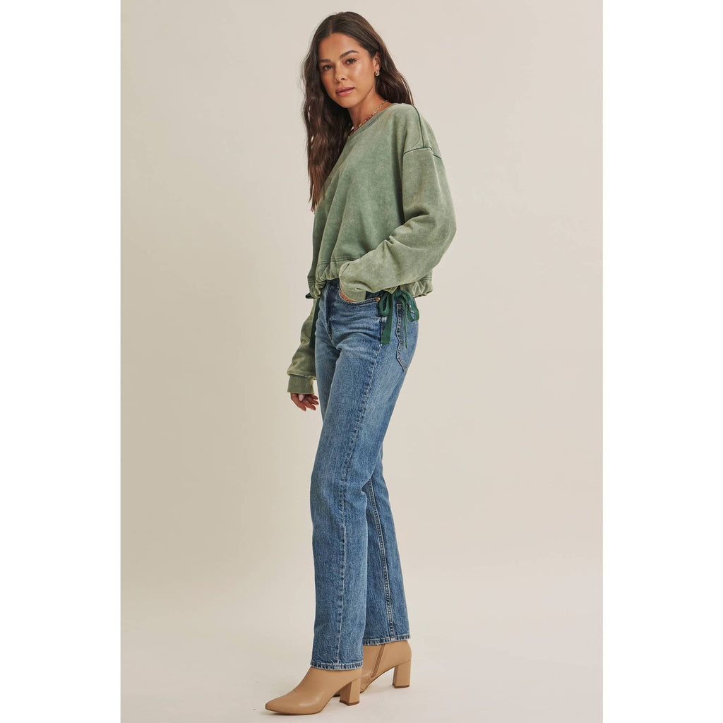 SOFT FADED MINERAL-WASHED SWEATSHIRT WITH CINCHED WAIST