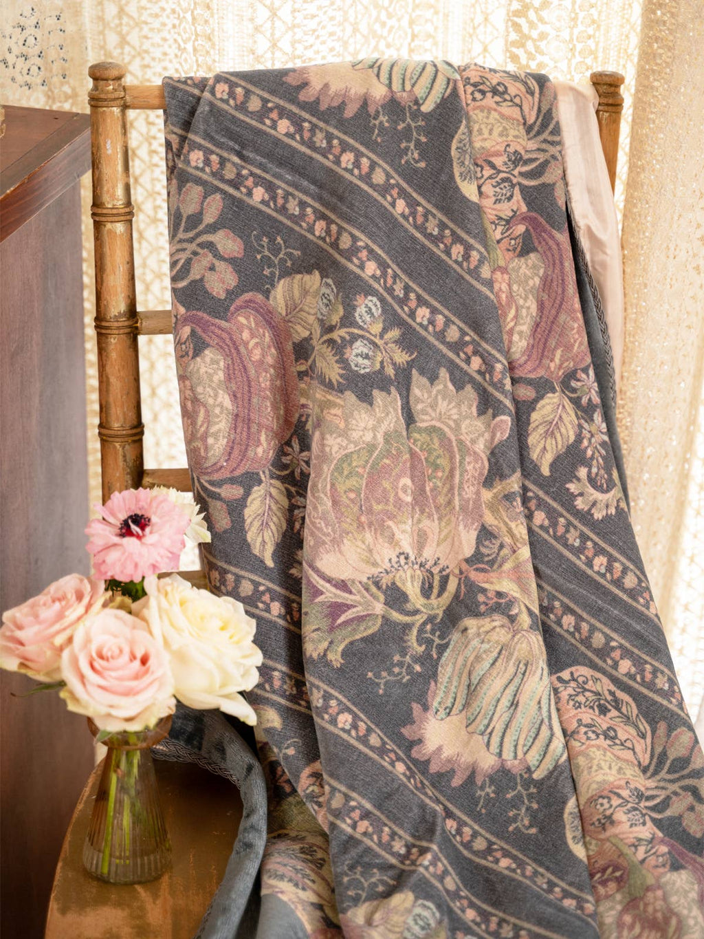 Blooming Jungle Velvet Throw - Charcoal