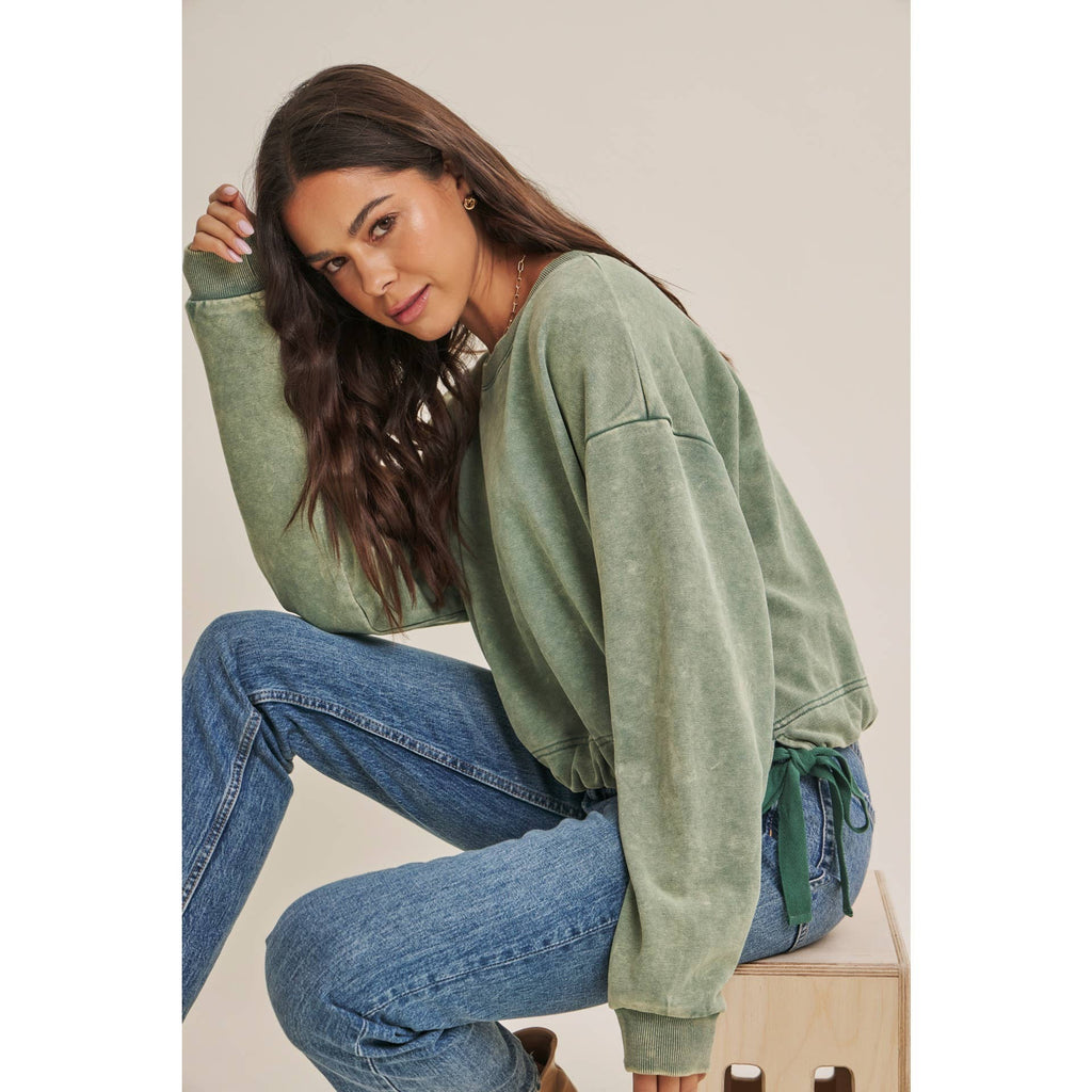 SOFT FADED MINERAL-WASHED SWEATSHIRT WITH CINCHED WAIST
